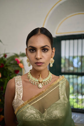 Sartaj Hasli Choker Set