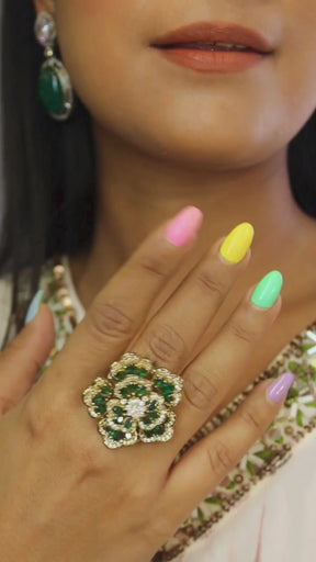 Blooming Emerald Floral Ring